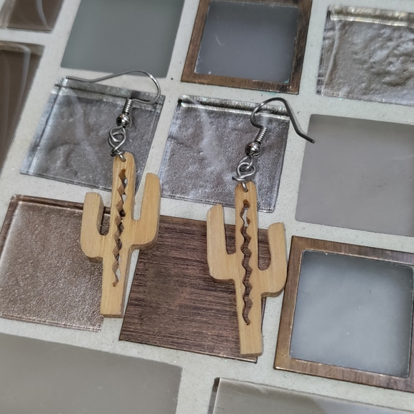 Artisan Cacti earrings-$5 add on - Picture 1 of 3